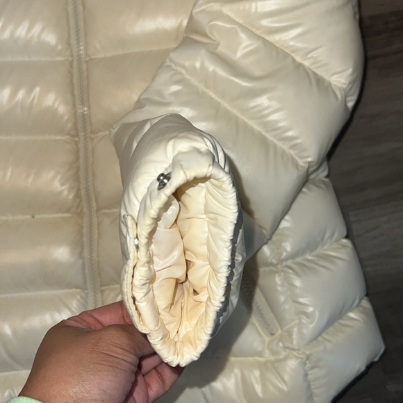 Womens Moncler Coat - Picture 6 of 13